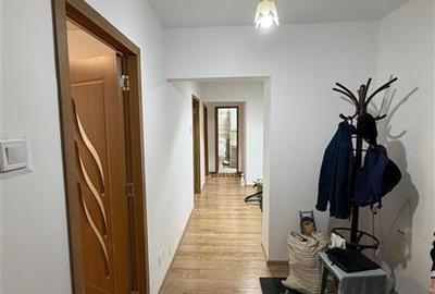 Apartament cu 3 camere decomandat în Obor - 4