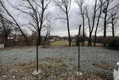 Teren de 1500 mp, în Hotvon - 2