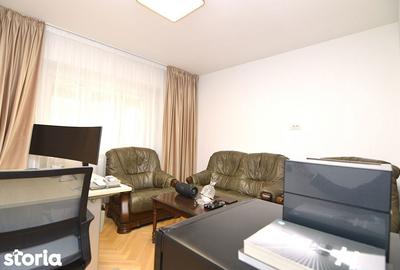 Apartament cu 3 camere semidecomandat în Centrul Civic - 2