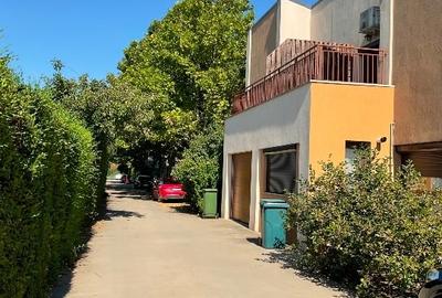 Proprietar vand casa mobilata si utilata in cartier privat! - 2
