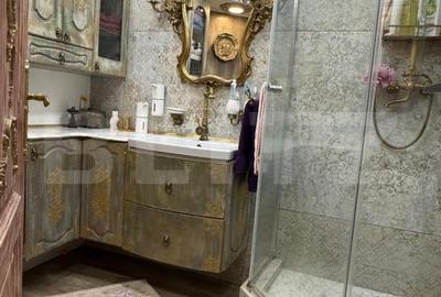 Apartament cu 3 camere decomandat în Centrul Istoric