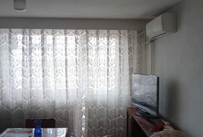 Apartament cu 3 camere decomandat în CET