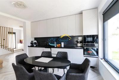 Casă cu 11 camere cu Teren 1227 Mp în Capul Câmpului - 17