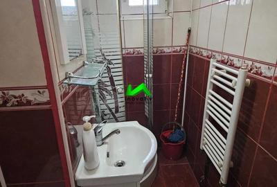Apartament de vanzare 2 camere zona Vasile Aaron - 3