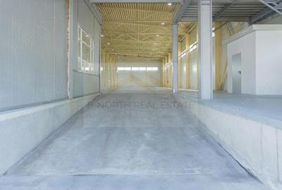 Spațiu comercial, de 2,000 mp, în Central - 13