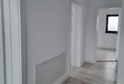 Casă individuală cu 4 camere cu Canalizare în Miroslava - 3