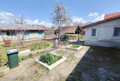 Casă cu Teren 627 Mp în Central - 2