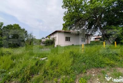 Casă cu 5 camere cu Teren 1216 Mp în Central - 7