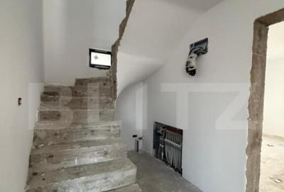 Casă cu 4 camere cu Teren 324 Mp în Central - 6