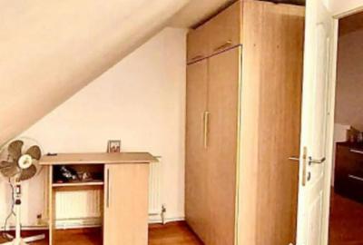 Casă cu 4 camere cu Canalizare în Central - 5