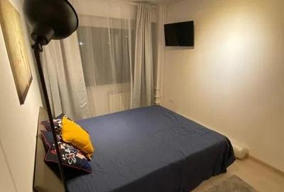 Apartament cu 3 camere semidecomandat, mobilat în Timpuri Noi