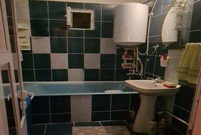 Apartament cu 2 camere cartier C5 etajul 4 - 5