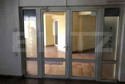 Garsonieră semidecomandată în Central