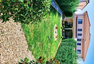 Casă cu 4 camere în Central