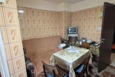 Apartament cu 2 camere decomandat în 1 Decembrie - 3