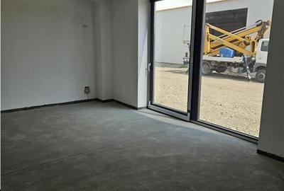 Spatiu 650 mp - Showroom Comercial - Depozitare - 3