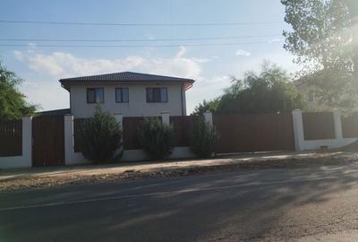Casă cu 4 camere în Afumați