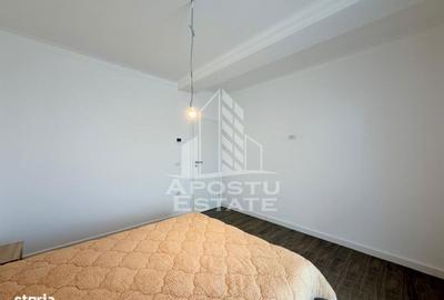 Casă cu 4 camere cu Teren 300 Mp în Remetea Mare - 10