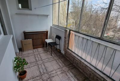Apartament cu 3 camere decomandat, mobilat în Cotroceni - 10