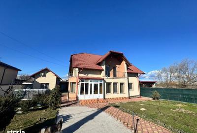 Casă cu 4 camere în Central - 4