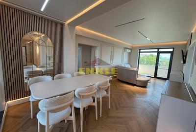 Apartament cu 4 camere semidecomandat în Central - 1