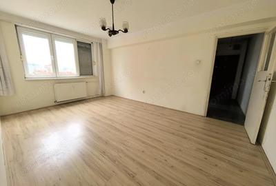 Ultracentral. 3 camere. Lift! - 1