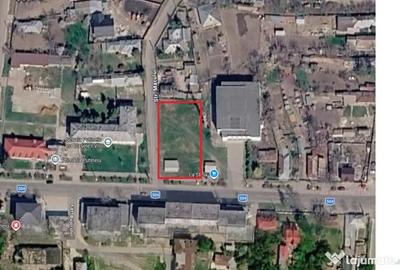 Teren de 1300 mp, în Putineiu - 1