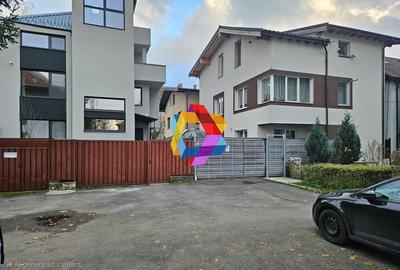 Oportunitate - Apartament cu trei camere in vila, zona Tractorul 70 mp - 23