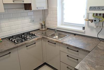 Apartament cu 2 camere semidecomandat în Cetate