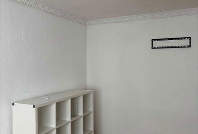 Apartament cu 2 camere decomandat în Pieții