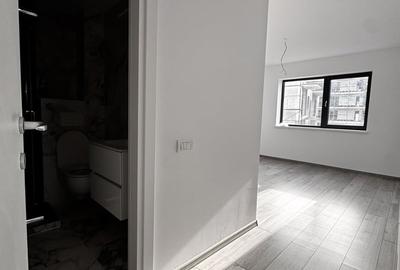 Apartament cu 3 camere semidecomandat în Central - 6