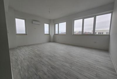 Apartament cu 4 camere decomandat în Bucium