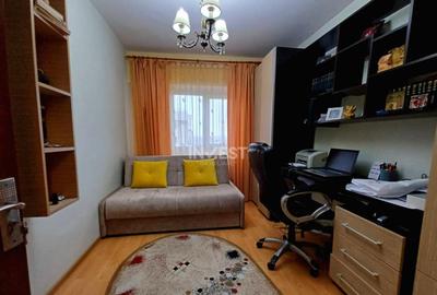 Apartament 3 camere decomandat 80 mp mobilat- Nicolin - 3