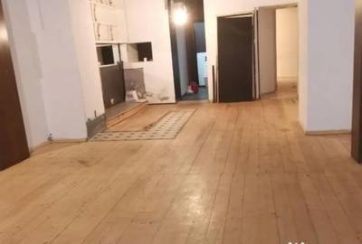 Spațiu comercial, de 115 mp, în Centrul Istoric - 1