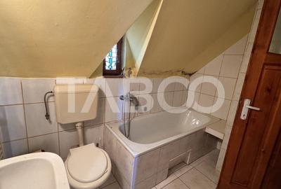 Casa de vanzare 6 camere loc de relaxare garaj  teren 669mp  Cornatel - 11