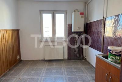 Apartament semidecomandat 2 camere etaj 3 zona Garii Fagaras - 4