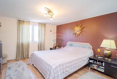 Casă individuală cu 7 camere cu Piscina în Sărărie - 15