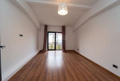 Casa tip duplex de vanzare in Cristian - 4 camere - 9