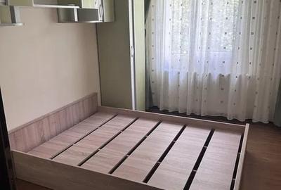 Apartament cu 3 camere semidecomandat, mobilat în Berceni - 2