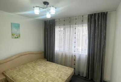 Apartament cu 3 camere semidecomandat, mobilat în Traian - 9