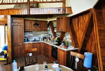 Casă individuală cu 4 camere cu Teren 2965 Mp în Fundata - 3