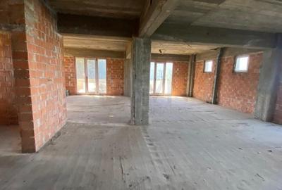 Spațiu comercial, de 1,700 mp, în Virtuții - 7