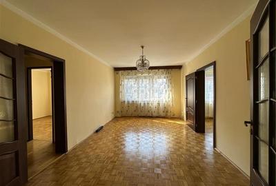 Apartament cu 3 camere, 64 MP, in Piata Mihai Viteazu - 1