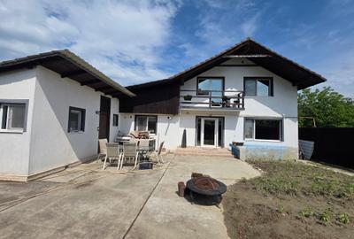 Casă individuală cu 5 camere cu Teren 295 Mp în Ceangăi - 2