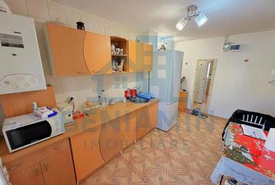 Apartament cu 2 camere semidecomandat în Craiovița Nouă - 9