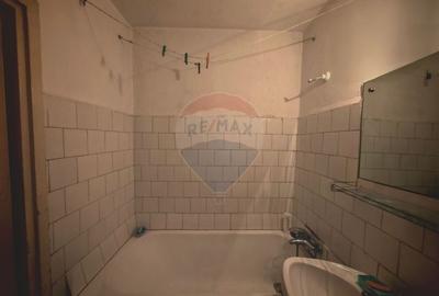 Apartament cu 2 camere -  zona P-ta Resita - 5