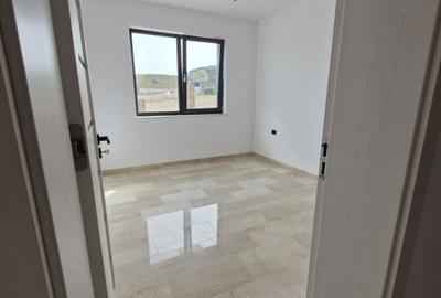 Casă cu 3 camere în Micești - 3