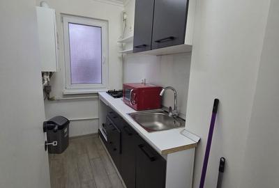 Apartament cu 2 camere semidecomandat în Viziru 1