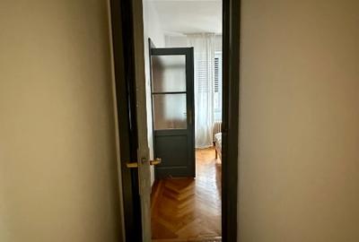 Două camere Mihai Eminescu, Piață Română - 9