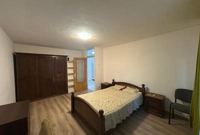 PROPRIETAR - Garsonieră decomandată 2/8 Militari, Teatrul Masca 41mp (cu balcon) - 1